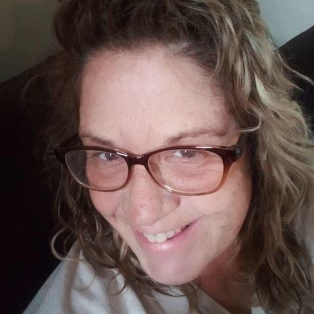 Meet your Posher, Denise
